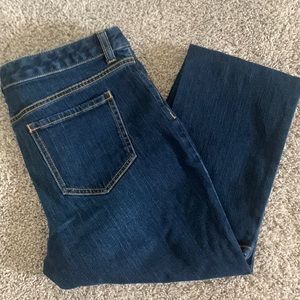 Women's Jeans Size 6 Color: Dark Blue
